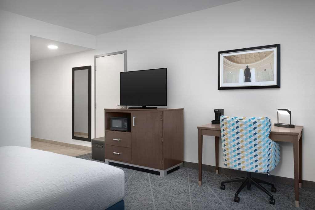 Hampton Inn Washington Dc Noma Union Station Room photo